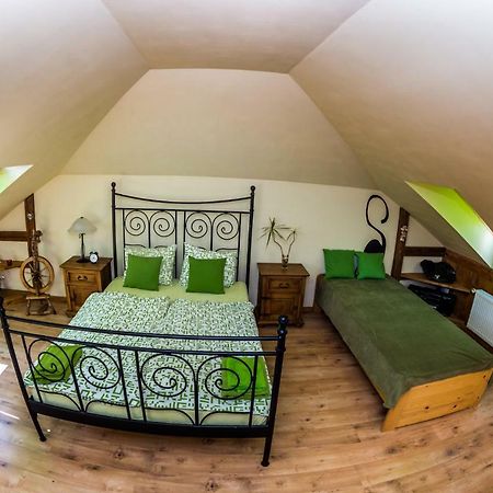 Agroturystyka Kapellanka - Kraina Wygaslych Wulkanow Wojcieszow Экстерьер фото