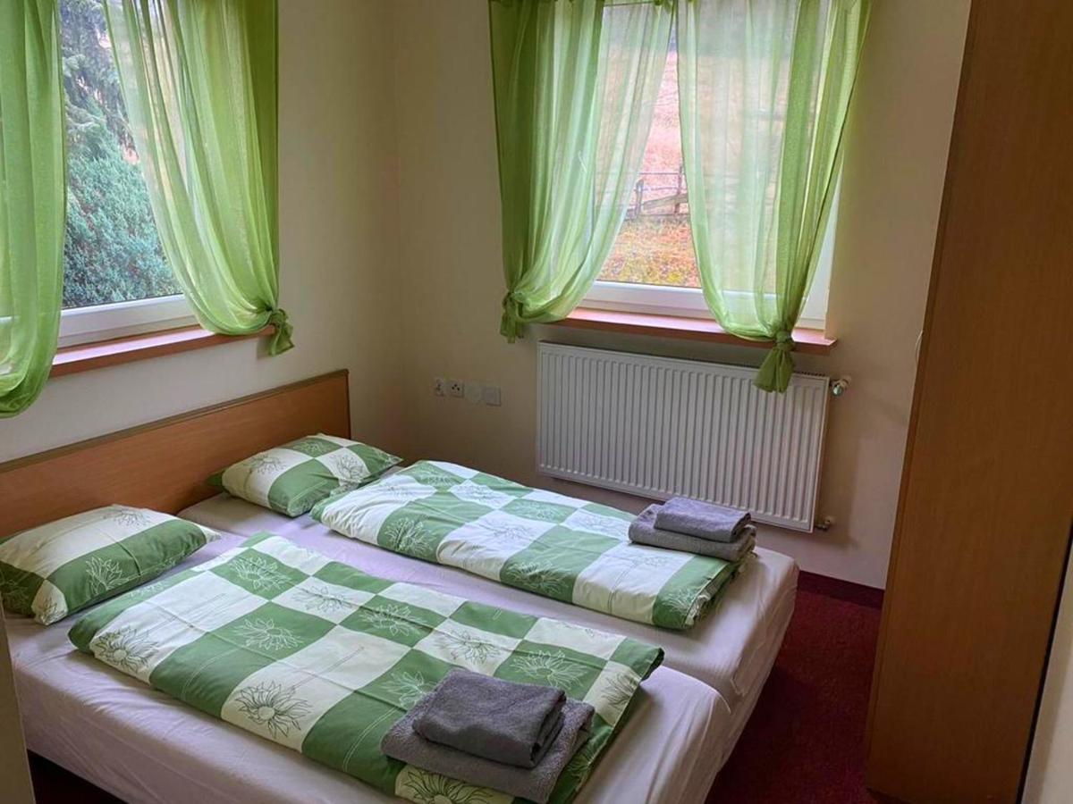 Agroturystyka Kapellanka - Kraina Wygaslych Wulkanow Wojcieszow Экстерьер фото
